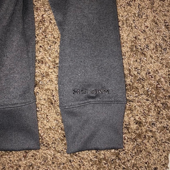 Women’s Under Armour Cold Gear Hoodie - Size Med - Picture 5 of 6